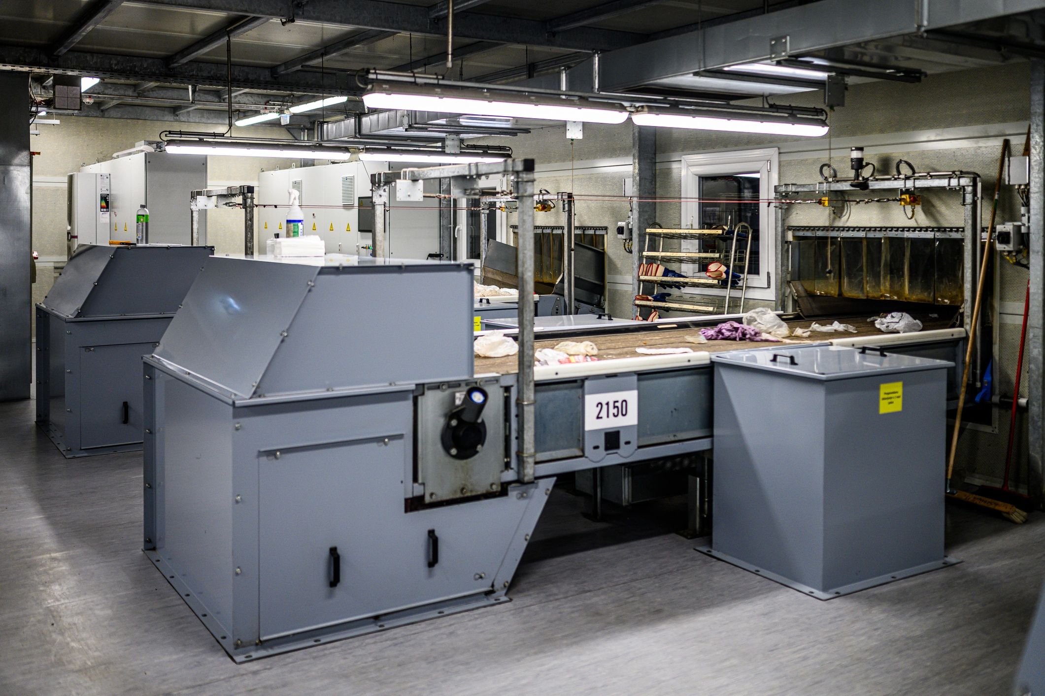 Production environment for specialty custom projects